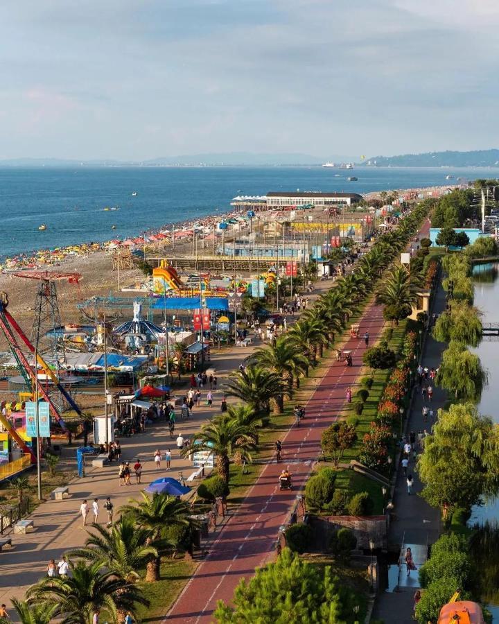 Panoramic Sea And City View Aparthotel In Orbi City Batumi Exterior foto